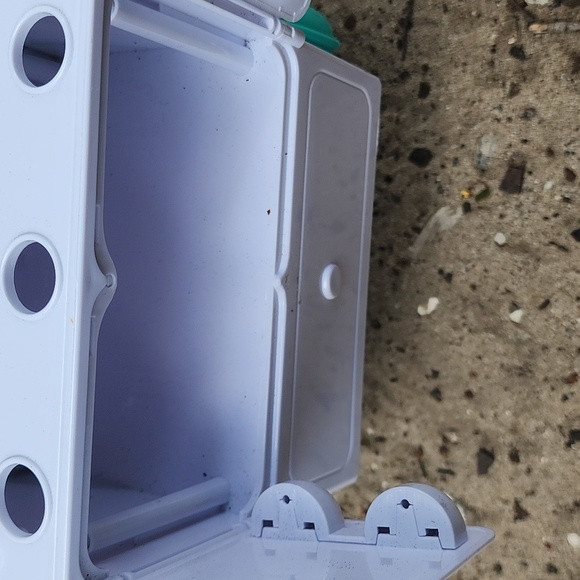 18in Food Delivery Tricycle Toy - White and Teal - Picture 6 of 6